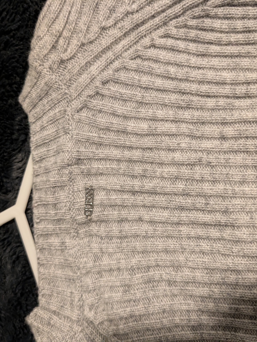 GUESS Light Gray Ribbed Crewneck Sweater - Picture 5 of 5